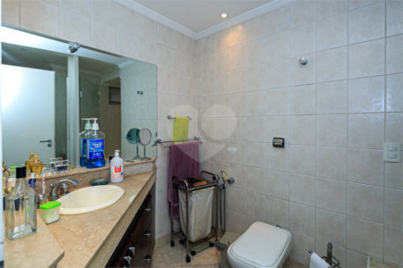Apartamento à venda com 3 quartos, sendo 1 suíte, em Chácara Santo Antônio, São Paulo, SP