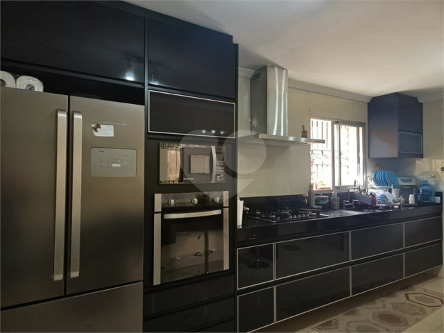 Sobrado à venda com 3 quartos, sendo 2 suítes,  em Cupecê, São Paulo, SP