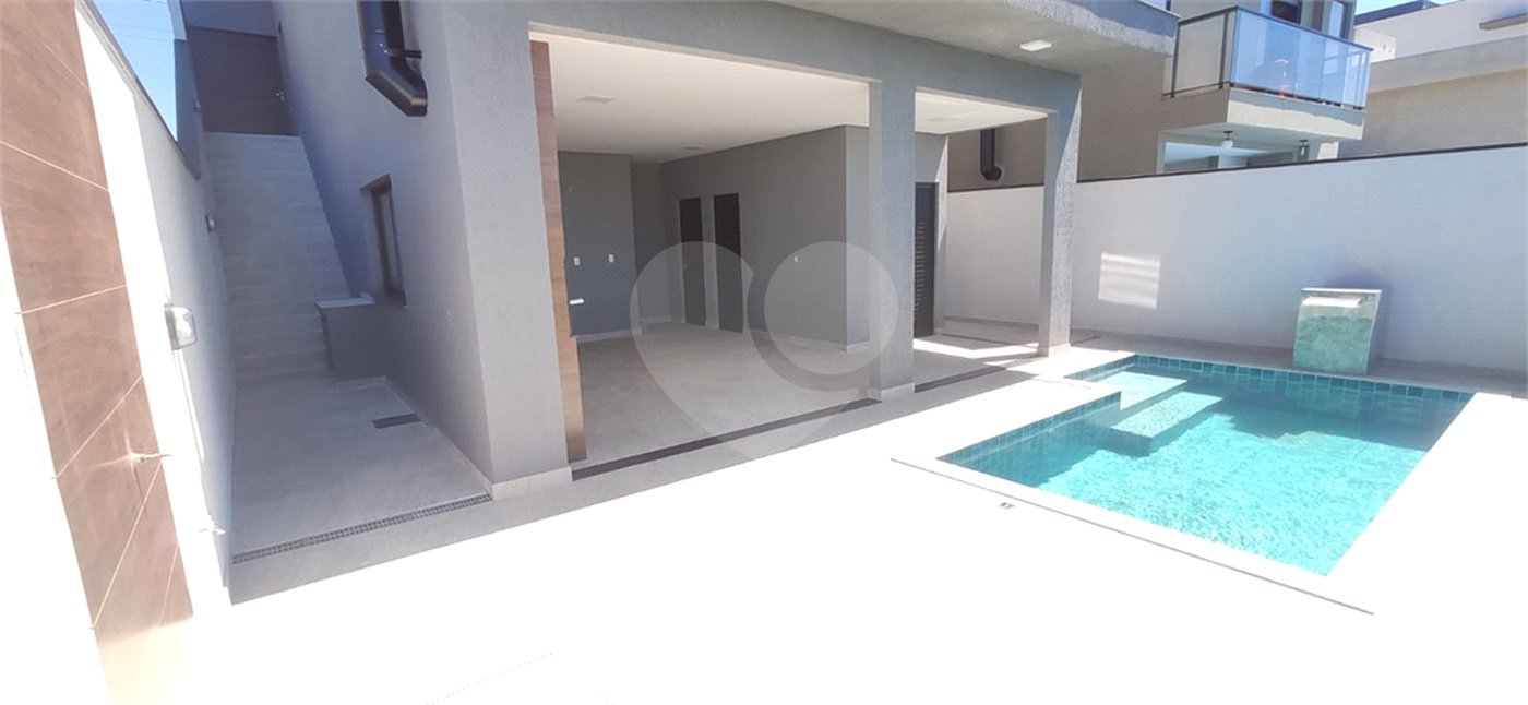 Casa à venda com 3 quartos, sendo 1 suíte,  no condomínio Reserva do Vale, Caçapava - SP