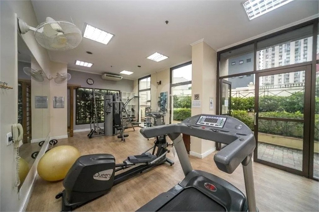 Apartamento à venda ou para alugar com 2 quartos em Vila Olímpia, São Paulo, SP