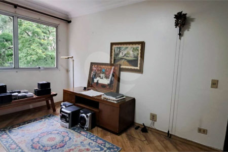 Apartamento à venda com 3 quartos, sendo 1 suíte, em MOEMA, São Paulo, SP