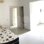 Casa à venda com 9 quartos, sendo 8 suítes, no condomínio Village Elisabete, Rio de Janeiro - RJ