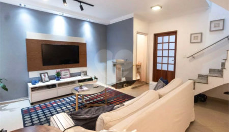 Casa à venda com 3 quartos, sendo 1 suíte,  em Santana, São Paulo, SP