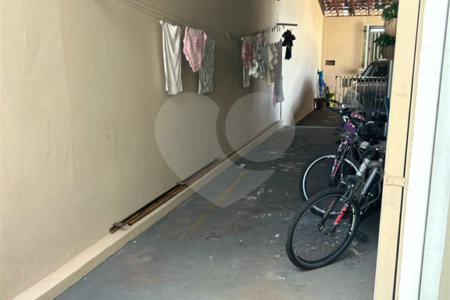 Casa à venda com 3 quartos, sendo 2 suítes, em Jardim de Cresci, São Carlos, SP