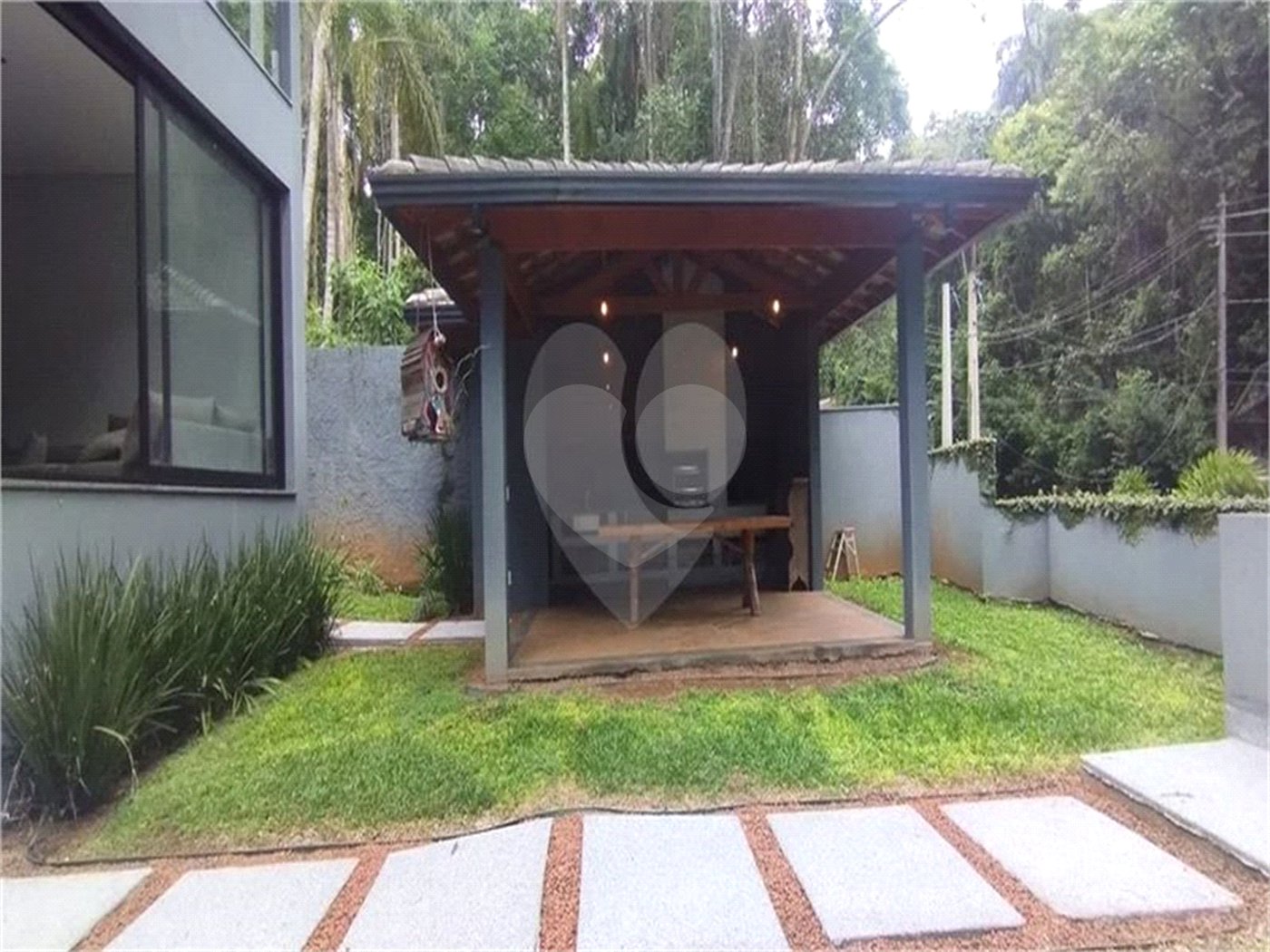 Casa à venda com 3 suítes no condomínio Sausalito, Mairiporã - SP