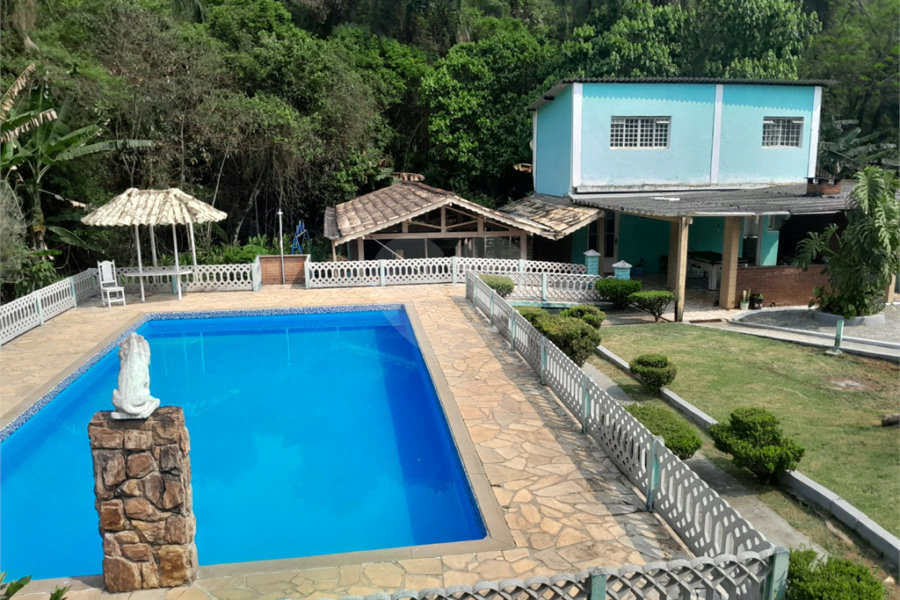 Chácara à venda ou para alugar com 20 quartos, sendo 10 suítes,  em Serra da Cantareira, Mairiporã, SP