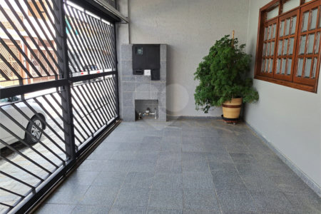 Sobrado à venda com 3 quartos, sendo 1 suíte, em Vila Gomes Cardim, São Paulo, SP