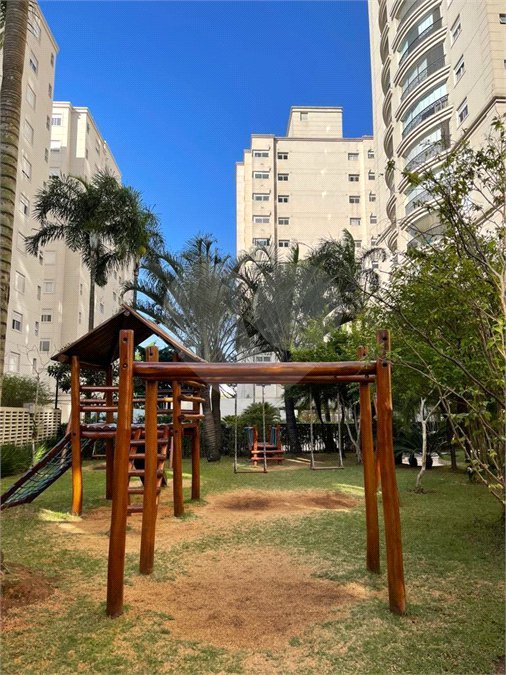 Apartamento à venda com 3 suítes em Campo Belo, São Paulo, SP