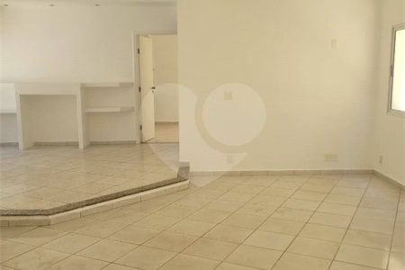 Sobrado à venda com 3 suítes em Jardim Regente, Indaiatuba, SP