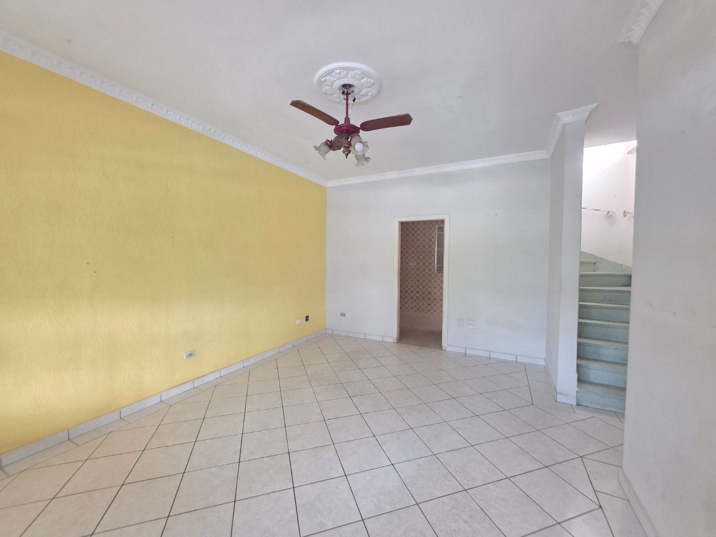 Sobrado com 3 dormitórios à venda, 129 m² por R$ 638.000,00 - Encruzilhada - Santos/SP