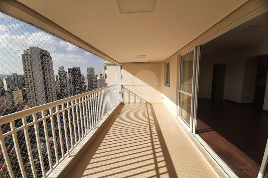Apartamento à venda com 3 quartos, sendo 1 suíte, em Santana, São Paulo, SP