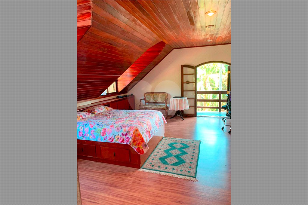 Casa à venda com 4 suítes em Parque Petrópolis, Mairiporã, SP