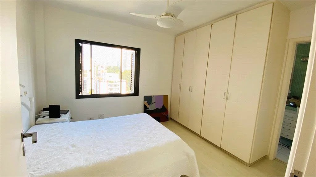 Apartamento à venda com 3 suítes em Vila Andrade, São Paulo, SP