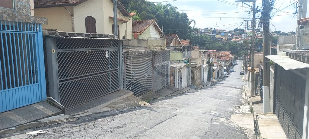 Sobrado à venda com 3 quartos, sendo 1 suíte,  em Tremembé, São Paulo, SP