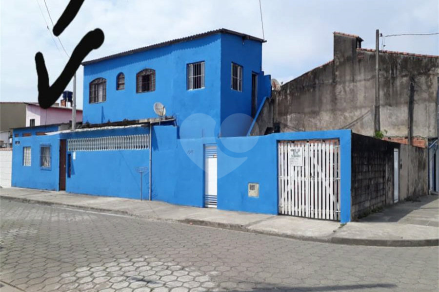 Casa à venda com 3 quartos em Balneário Laranjeiras, Itanhaém, SP