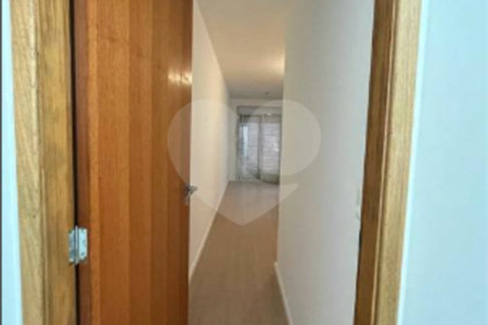 Sobrado à venda com 3 quartos, sendo 1 suíte, em Jardim Pirajussara, São Paulo, SP