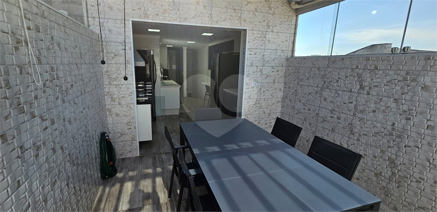 Triplex à venda com 2 quartos, sendo 1 suíte, em Vila Metalúrgica, Santo André, SP