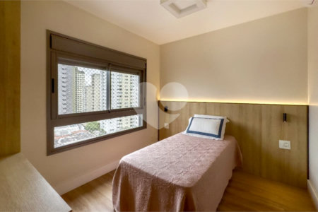Apartamento à venda com 2 quartos, sendo 1 suíte,  em Vila Olímpia, São Paulo, SP