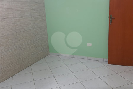 Casa à venda com 4 quartos, sendo 1 suíte, em Vila Vitório Mazzei, São Paulo, SP