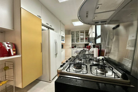Apartamento à venda com 4 quartos, sendo 3 suítes, em Vila Andrade, São Paulo, SP