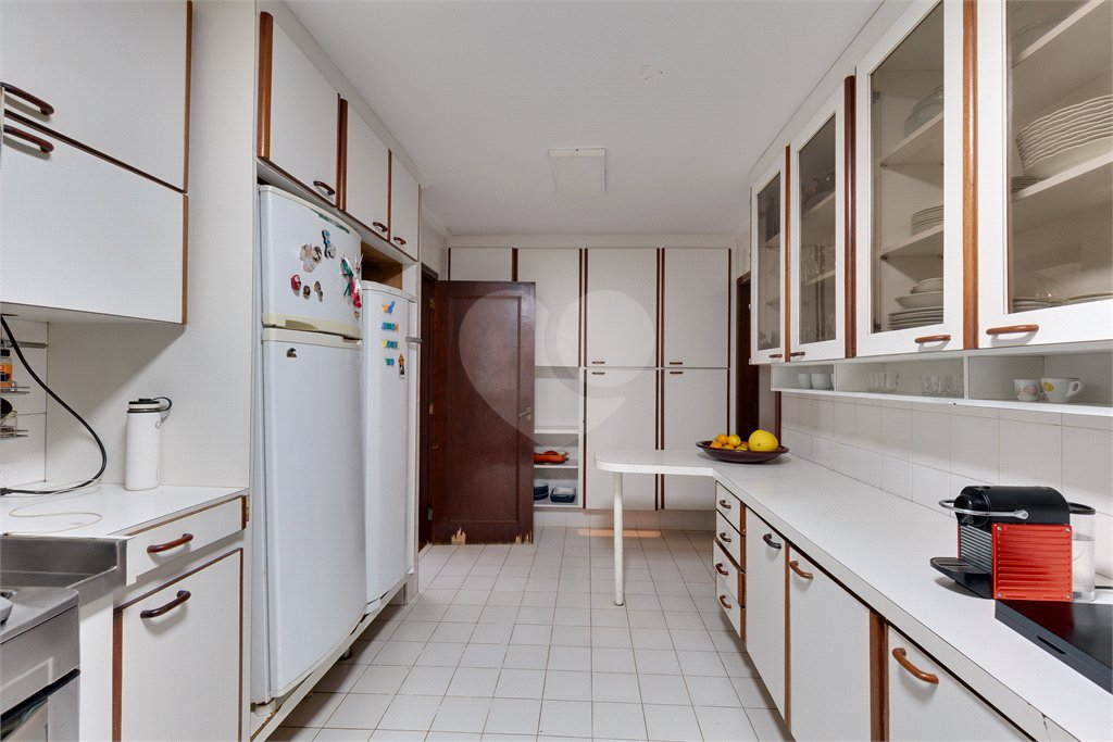 Casa Térrea à venda com 4 quartos, sendo 2 suítes, em Alto da Boa Vista, São Paulo, SP