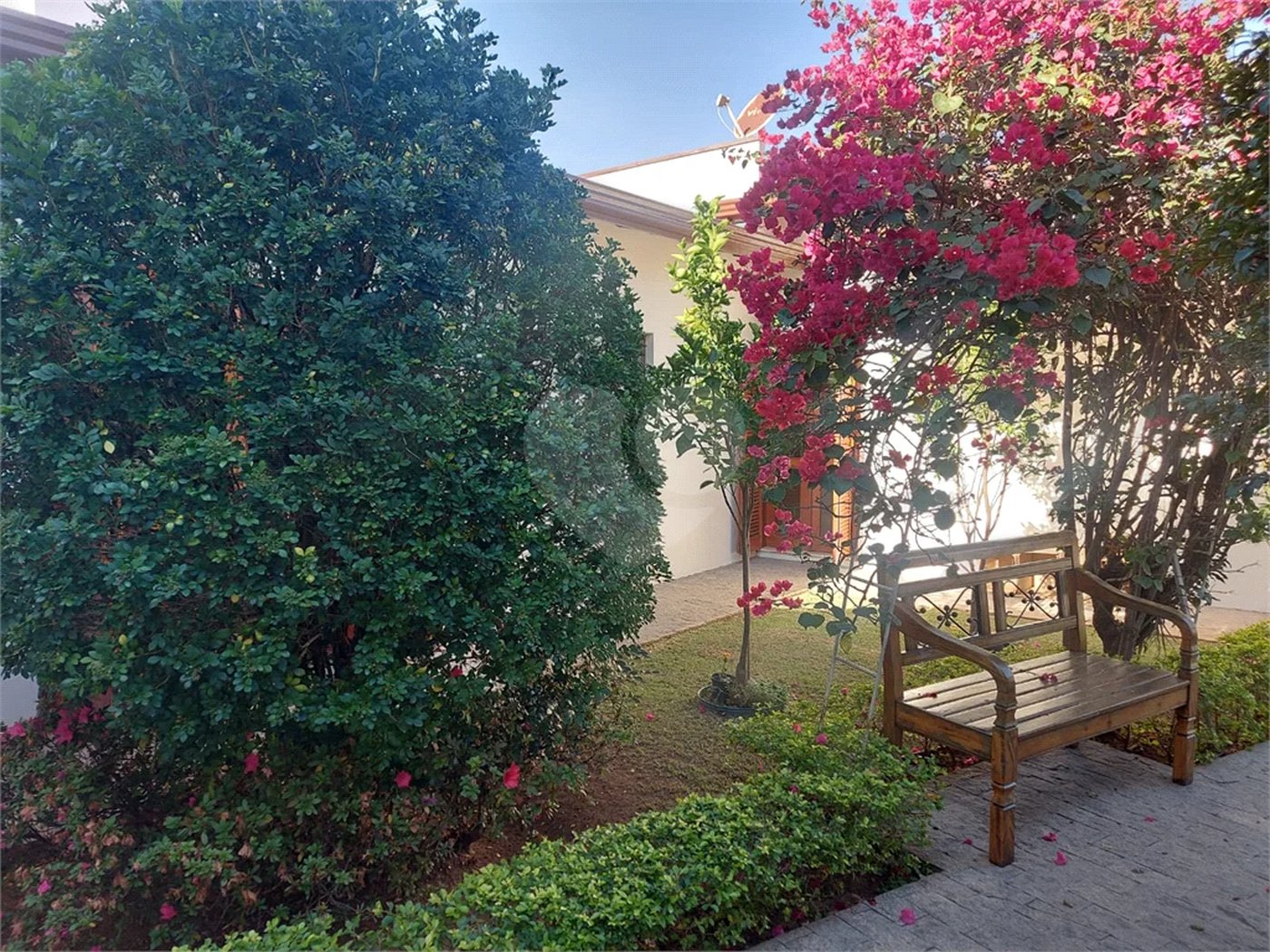 Casa à venda com 4 quartos, sendo 3 suítes, no Centro, Vinhedo, SP
