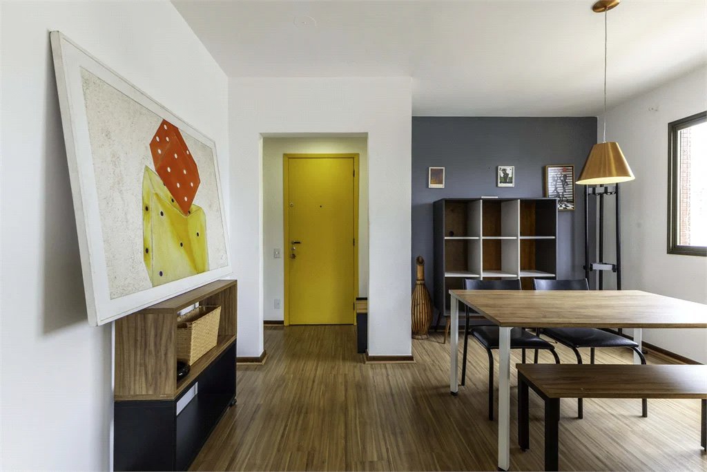 Apartamento à venda com 3 quartos, sendo 1 suíte, em Vila Madalena, São Paulo, SP