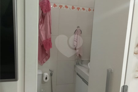 Sobrado à venda com 3 quartos, sendo 2 suítes, em Vila Dom Pedro I, São Paulo, SP