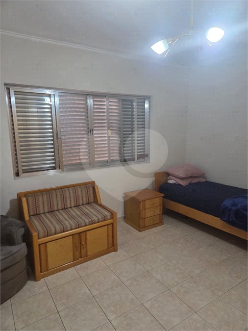 Sobrado à venda com 4 quartos, sendo 1 suíte, em Vila Graciosa, São Paulo, SP