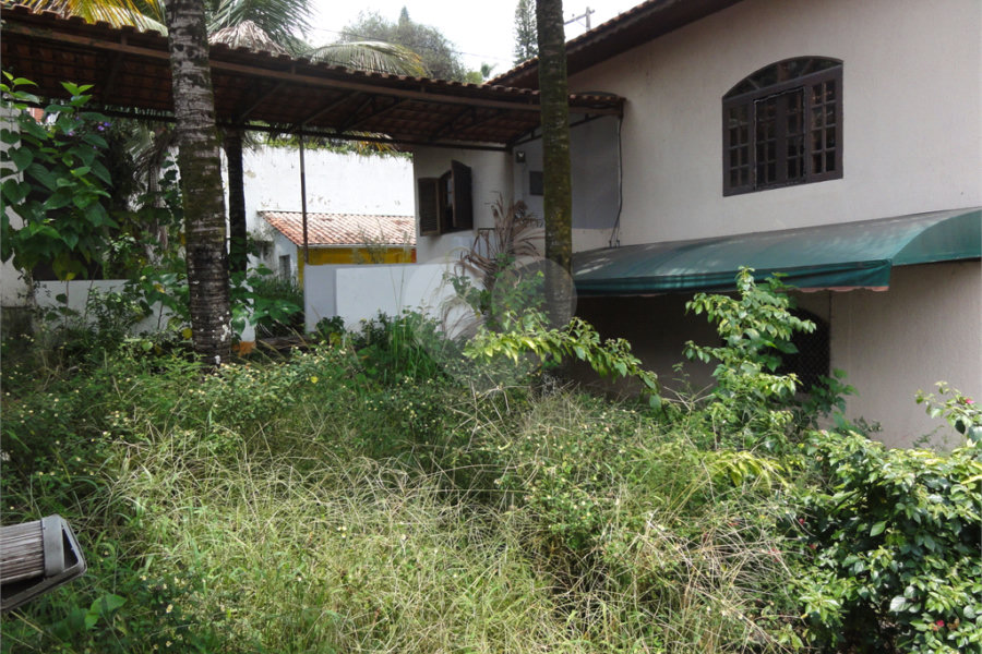 Casa Térrea à venda ou para alugar com 4 quartos em Jardim Floresta, São Paulo, SP