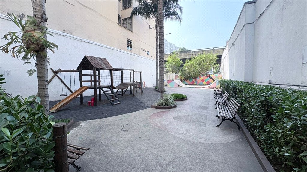 Apartamento à venda com 2 quartos, sendo 1 suíte,  em Rio Comprido, Rio de Janeiro, RJ