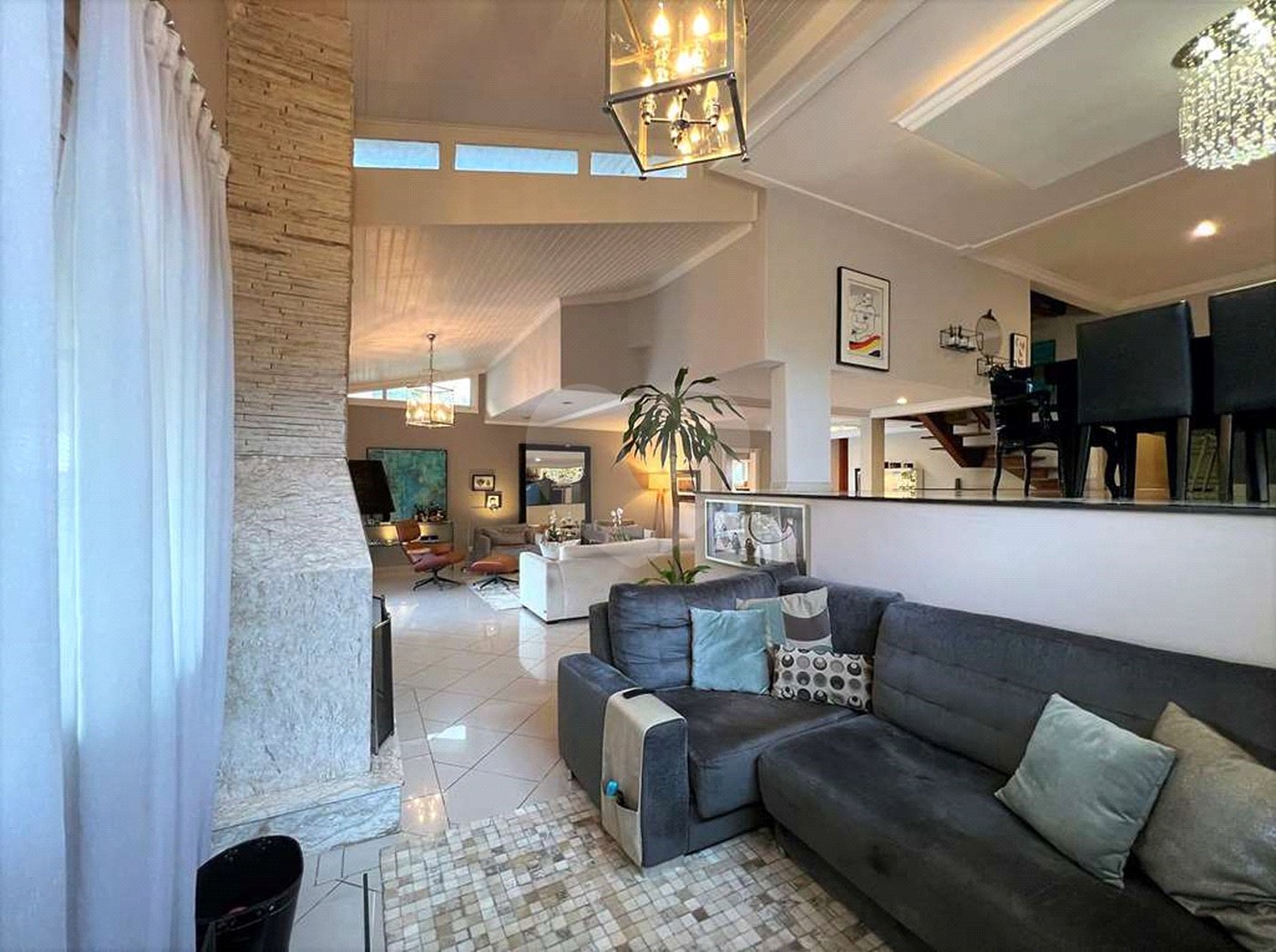 Casa à venda com 4 suítes em Vila Santo Antônio, Cotia, SP