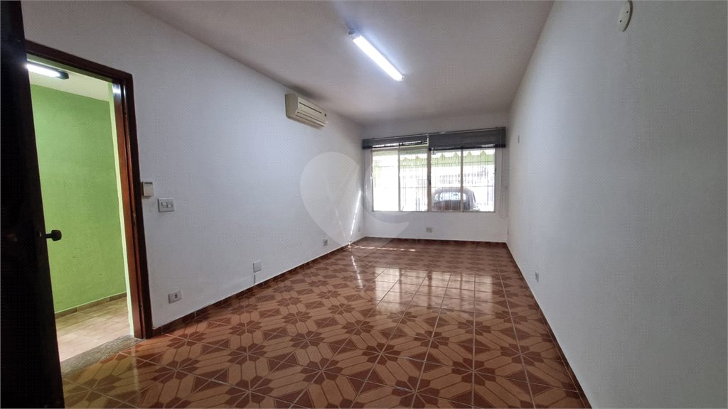 Sobrado para alugar com 3 quartos, sendo 1 suíte,  em Vila Alexandria, São Paulo, SP