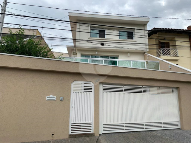 Sobrado à venda com 3 quartos, sendo 2 suítes,  em Tremembé, São Paulo, SP