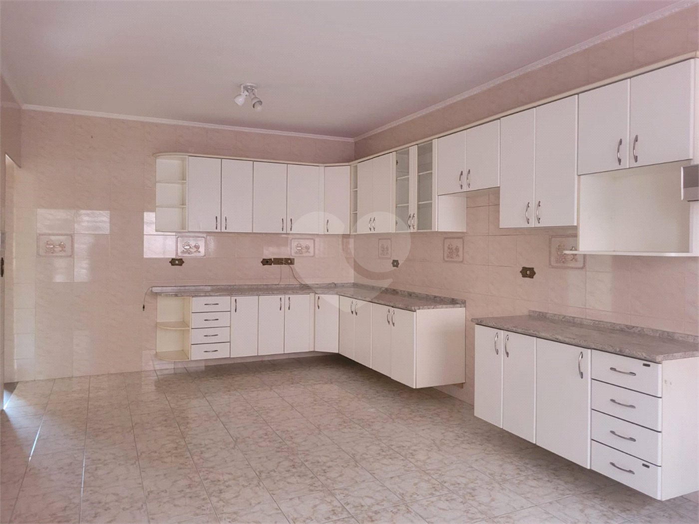 Sobrado à venda com 3 quartos, sendo 1 suíte,  em Vila Ester (zona Norte), São Paulo, SP