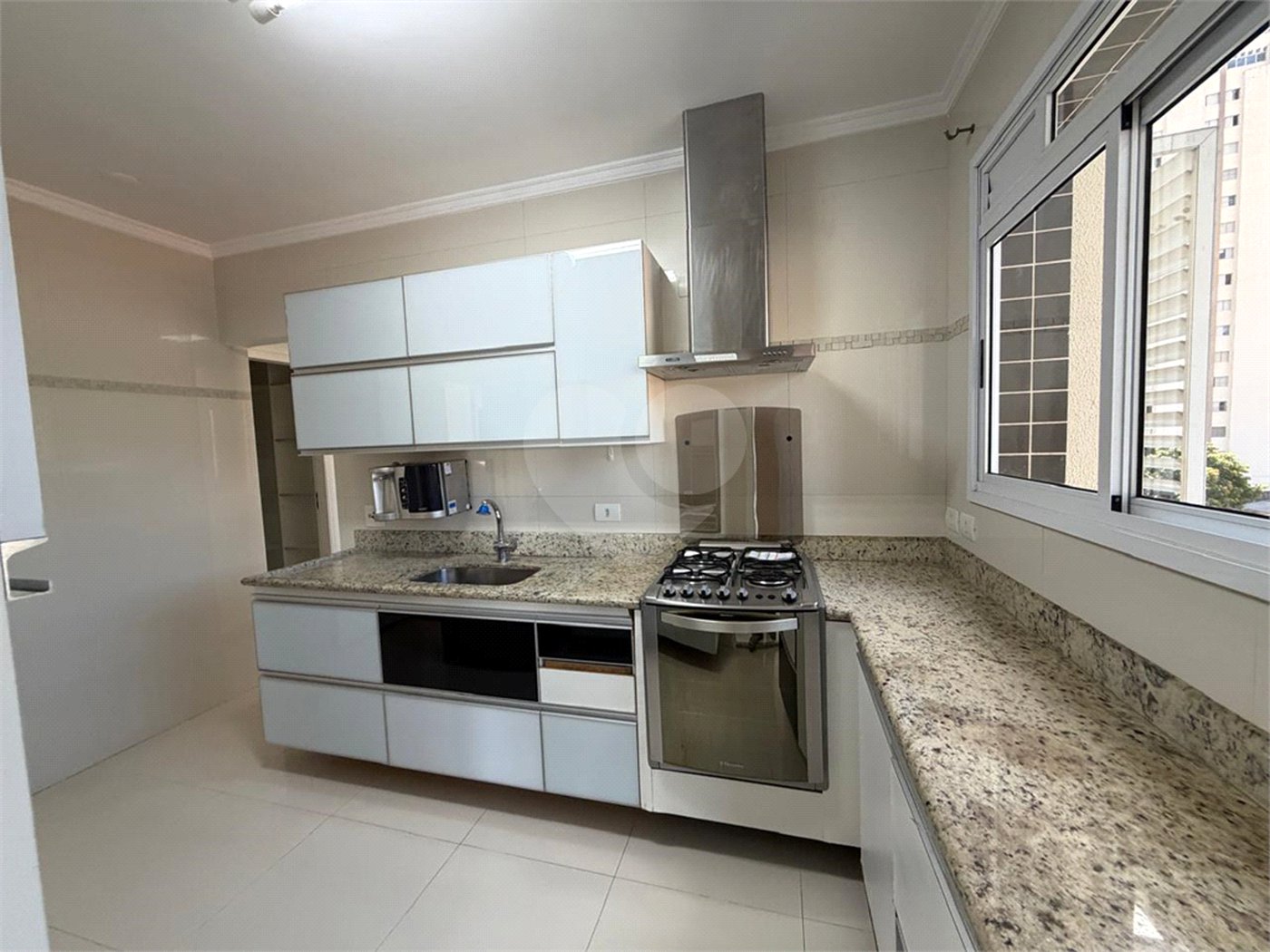 Apartamento à venda com 3 suítes em Santana, São Paulo, SP