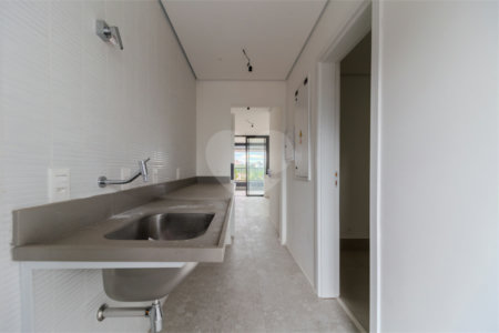 Apartamento à venda com 3 suítes em Vila Nova Conceição, São Paulo, SP