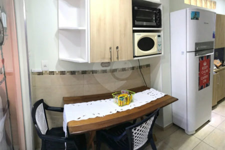Casa A Venda Metrô Armênia E Shoping D- 3 Quartos-reformada.