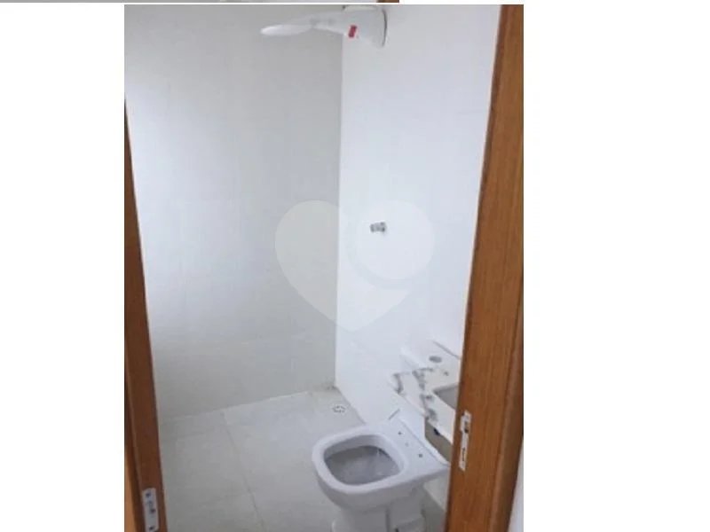 Sobrado novo nunca habitado.