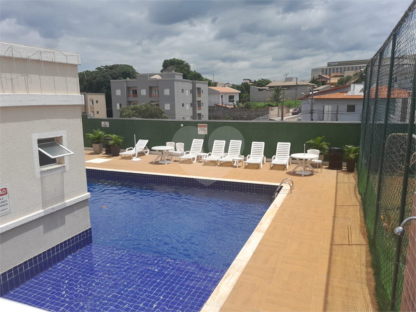 Apartamento à venda com 3 quartos, sendo 1 suíte, em Jardim Bandeirantes, Louveira, SP