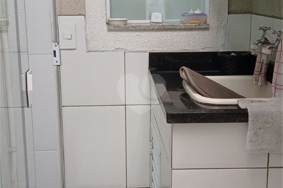 Casa à venda com 2 suítes no condomínio Residencial Pavoni I, São Paulo - SP