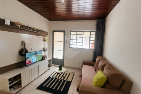 Casa à venda com 2 quartos em Vila Piedade, Itapetininga, SP