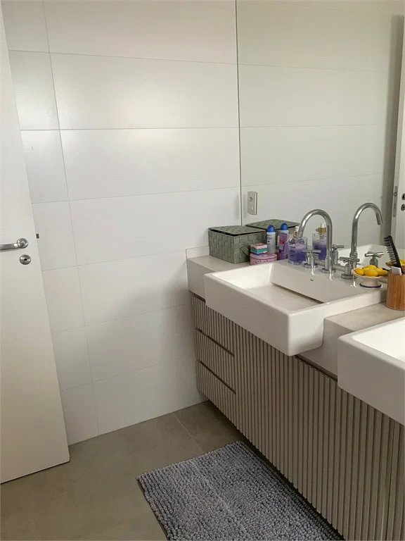 Apartamento à venda com 3 suítes em Lapa, São Paulo, SP