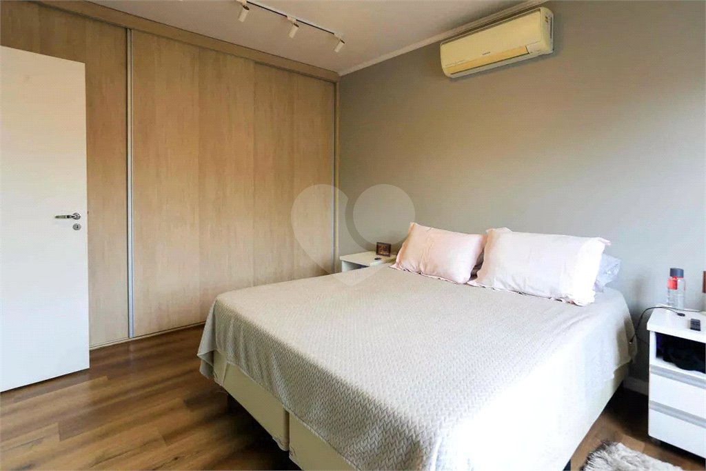 Sobrado à venda com 3 quartos, sendo 1 suíte, em Vila Lageado, São Paulo, SP