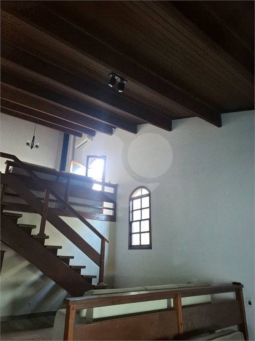 Casa à venda com 3 quartos, sendo 1 suíte,  em Vila Santa Helena, Mogi das Cruzes, SP