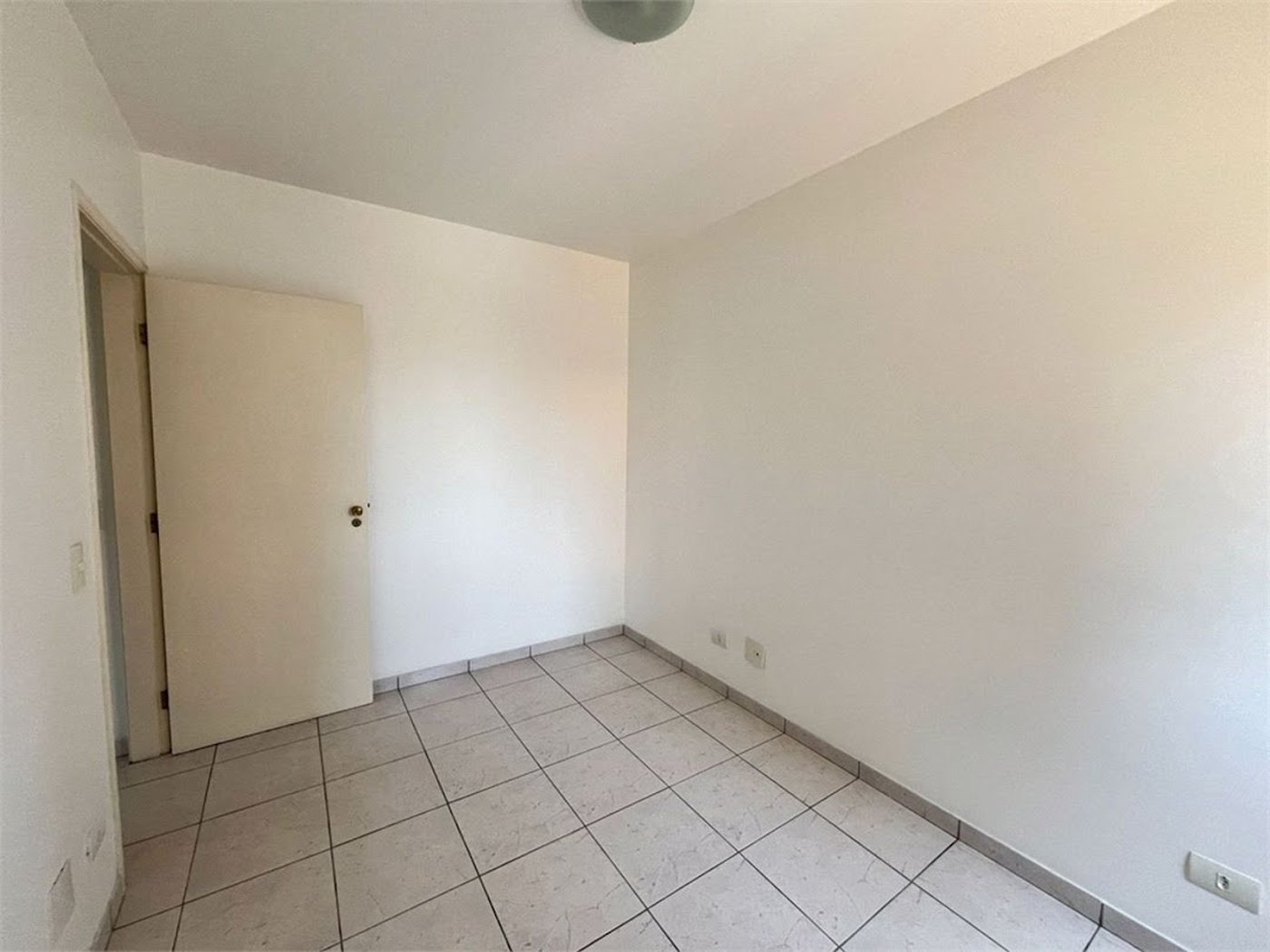 Apartamento Residencial à venda, Enseada, Guarujá - AP0868.