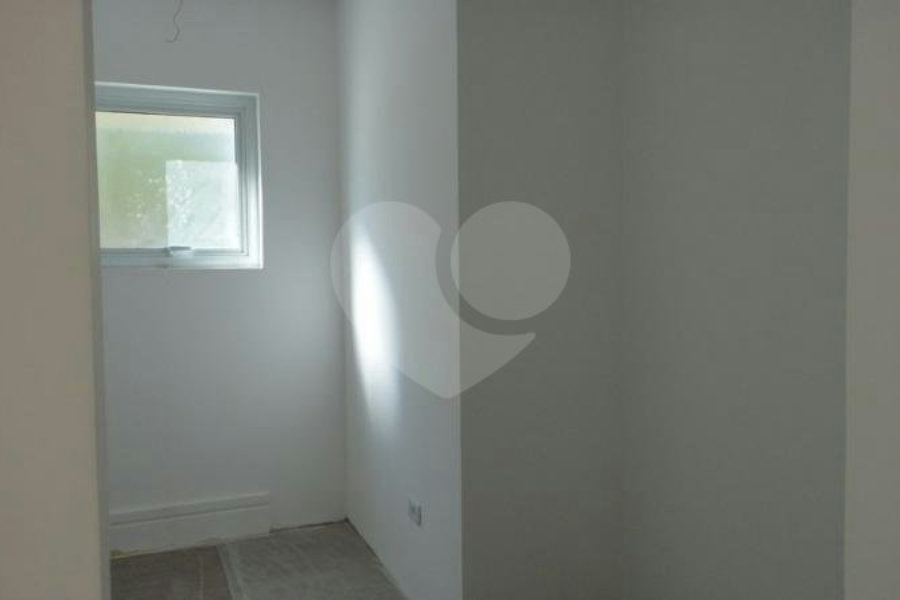 Casa à venda com 3 suítes no condomínio Villa Castanheira, São Paulo - SP