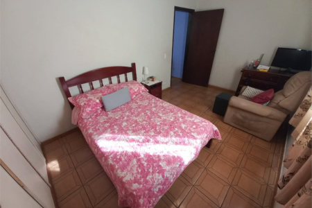 Casa Térrea à venda com 3 quartos em Jardim Maria Virginia, São Paulo, SP