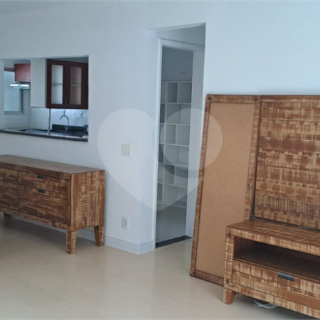 Apartamento à venda com 3 quartos, sendo 1 suíte, em Vila Paulicéia, São Paulo, SP