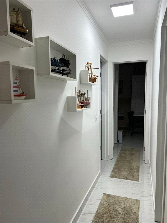 Apartamento à venda com 2 quartos, sendo 1 suíte, no Centro, Mongaguá, SP